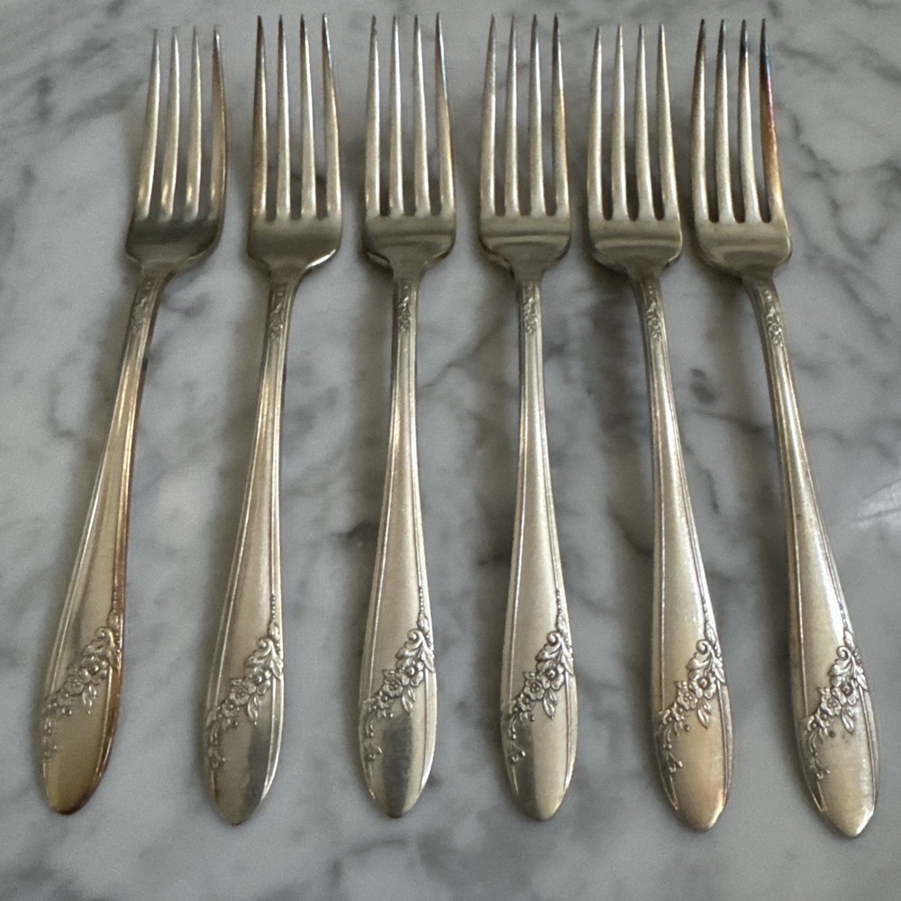 ONEIDA Community QUEEN BESS II Silverplate Flatware Lot Of 6 Dinner Forks‎